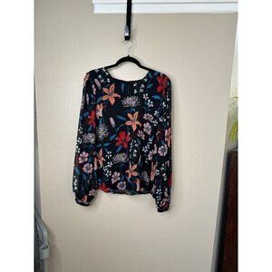 Who‎ What Wear Women's Black Blouse size 2X long sleeve round neck floral